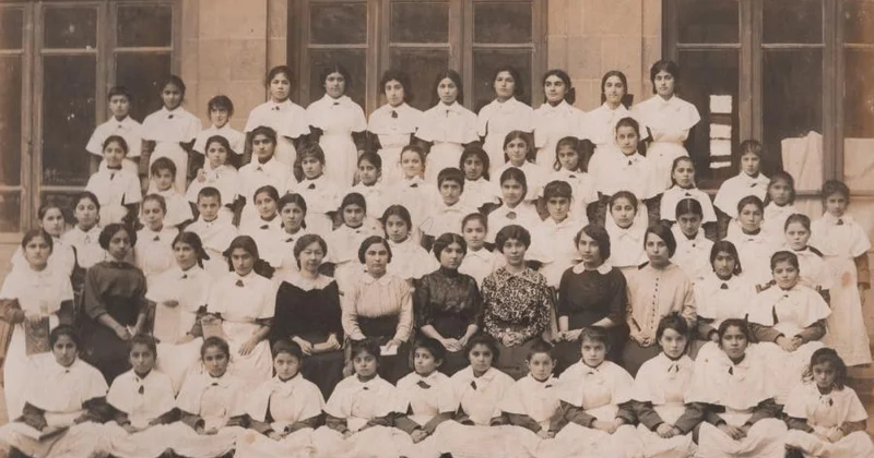 O qaranquşların qonacağı evlər Rafael Hüseynov yazır