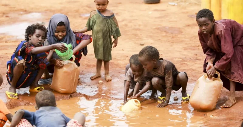 BMT: Qərbi və Mərkəzi Afrikada 13 milyon uşaq aclıq təhlükəsi altındadır