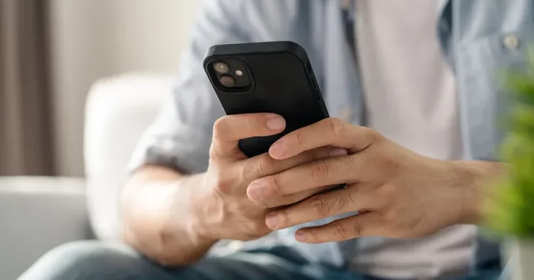 Smartfondan həddindən artıq istifadə gözlənilməz təhlükə YARADIR