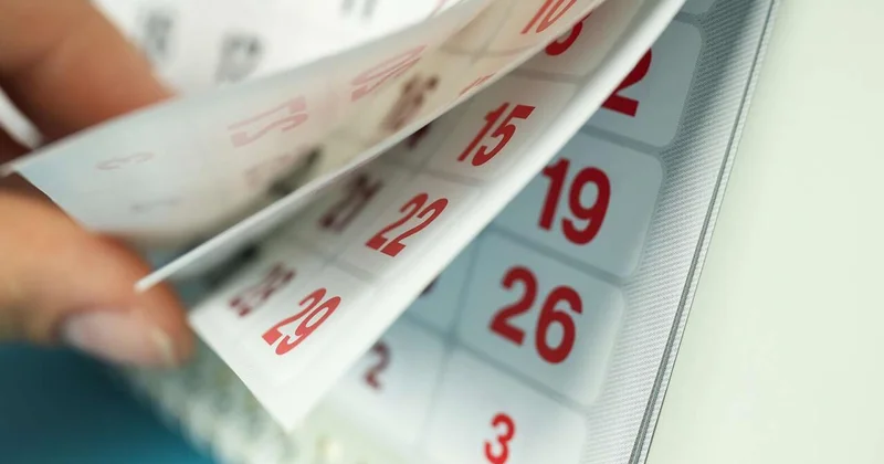 Bəzi doktorant və dərslik yazan işçilərə ödənişli məzuniyyət verilməsi məcburi olacaq