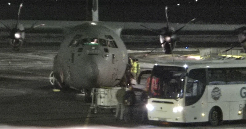 Bild, Qrenlandiyada təlimlər üçün ilk AB qoşunlarının gəlişini xəbər verdi