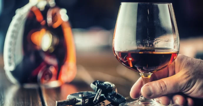 Türkdilli ölkədə sərxoş sürücülərlə bağlı sərt addım