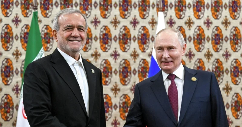 Путин позвонил Пезешкиану