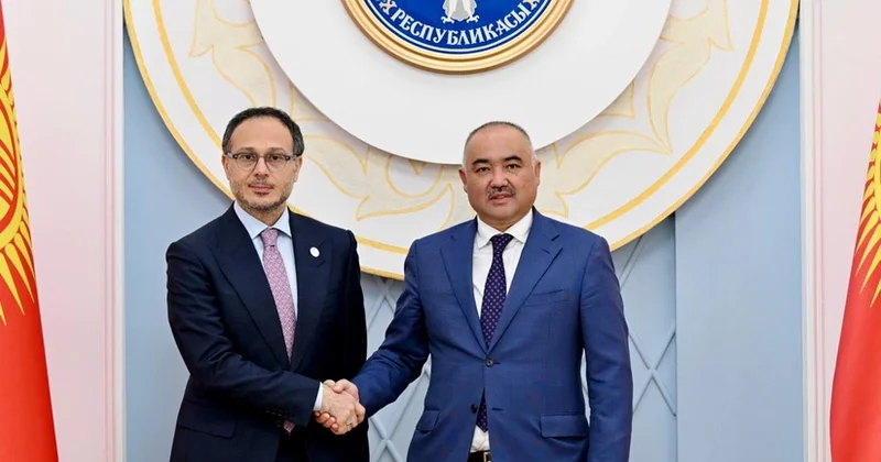 Qırğız Parlamentinin sədri TÜRKPA Baş katibini qəbul edib