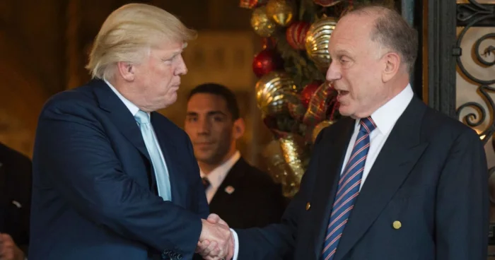 Bolton: “Qrenlandiyanı almaq ideyasını Trampa Lauder aşılayıb”