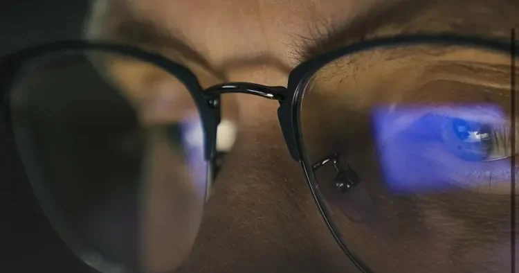 Xüsusi eynəklər gözlərin zəifləməsinin qarşısını ala bilər? Oftalmoloqdan AÇIQLAMA