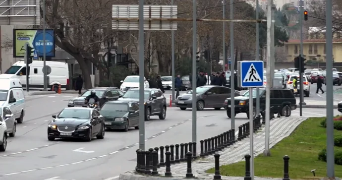 Daha bir ərazidə piyada zonası yaradılır VİDEO