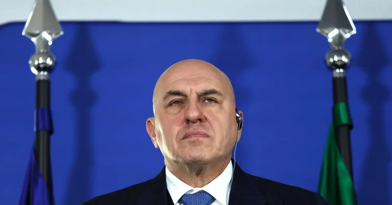 İtaliyanın müdafiə naziri: “Avropa hərbçilərinin Qrenlandiyaya yerləşdirilməsi lətifəyə bənzəyir“