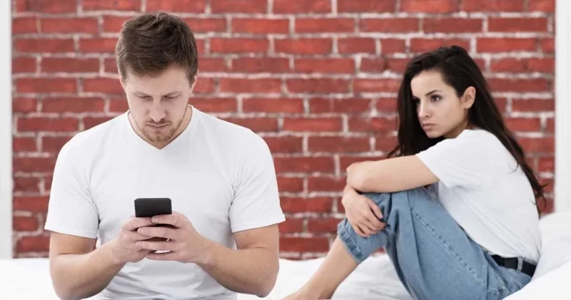 Münasibət problemlərini ChatGPT yə soruşmaq hansı riski yaradır? Mütəxəssis açıqladı