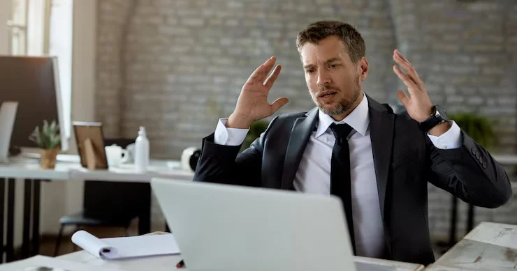 Yeni qayda: işçilərə qarşı bu rəftar yolverilməzdir