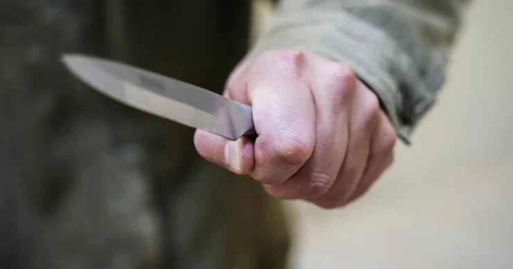 Tanışına 17 bıçaq vuran şəxsin cəzası azaldıldı KONKRET