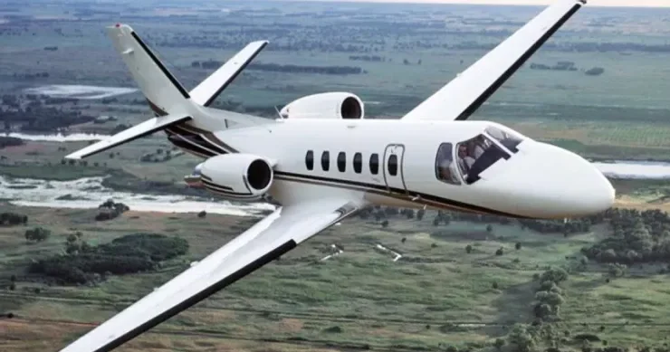 Təyyarə eniş zamanı motosiklet sürən 16 yaşlı oğlanı vurub öldürdü