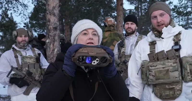 Глава МИД Британии призвала НАТО усилить защиту Арктики от России