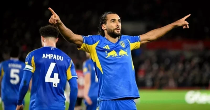 Футболист Лидс впервые за 25 лет получил звание игрока месяца в АПЛ