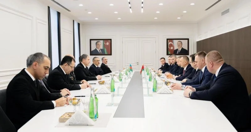 Vilayət Eyvazov belaruslu həmkarı ilə görüşdü