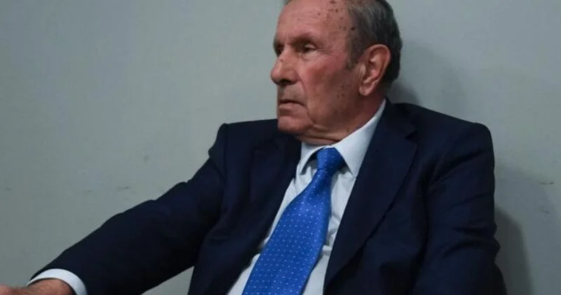 Тер Петросян пытается вернуться любой ценой предвыборный фарс армянской оппозиции