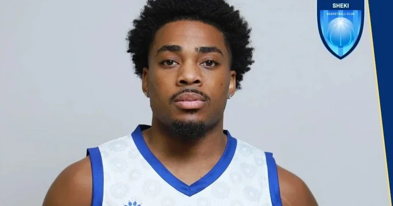 Şəki kapitanı ilə vidalaşıb