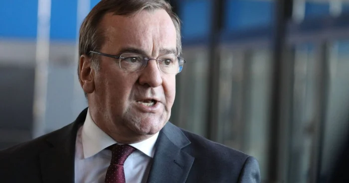 Pistorius: “ABŞ nin Qrenlandiyanı tutacağını düşünmürəm”