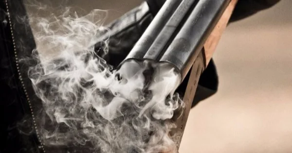 Yevlaxda silahlı insident: sabiq icra başçısının oğlu adam güllələdi