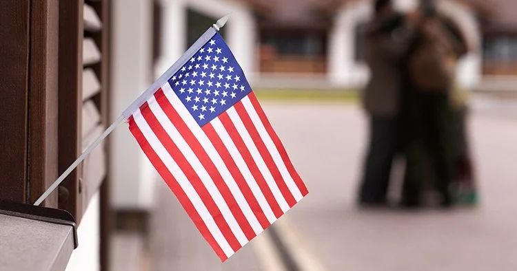 Hadisələrin arxasında: Bilik və texnologiya üzərində qurulan model