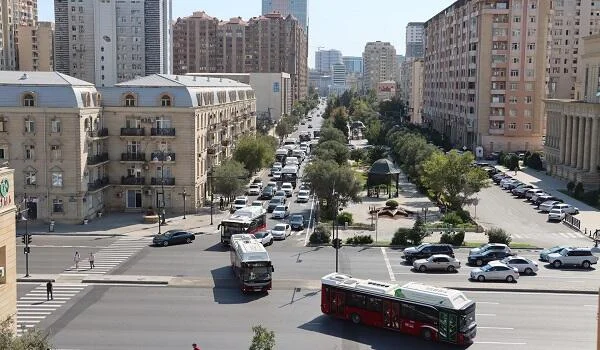 Bakıda yeni yol: Babək prospektindən “Gəncliy”ə...