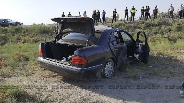 Xaçmazda maşın ağaca çırpıldı: sürücü öldü