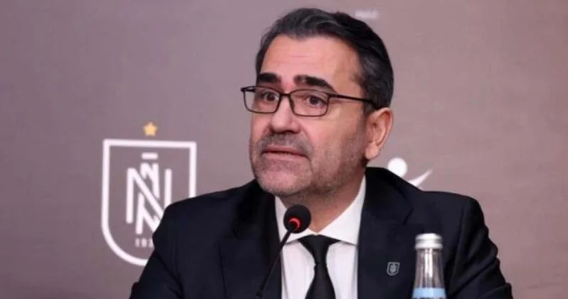 “Neftçi” “Qarabağ”la oyunun təxirə salınmasına necə razılaşıb? Cenk Sümer açıqladı