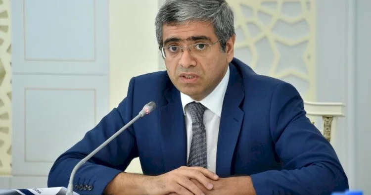 Bir nazirlikdən digərinə vəzifəyə getdi FOTO