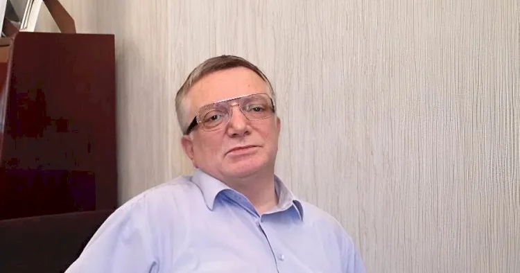Bəxtiyar Vahabzadənin oğlu Bakıdan köçdü: “Paytaxtda yaşamıram”