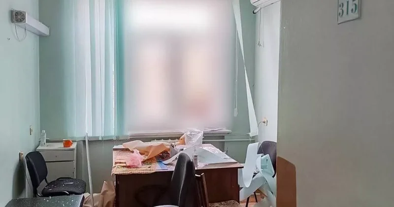 В Херсоне обстреляли больницу: есть пострадавшие ВИДЕО/ФОТО