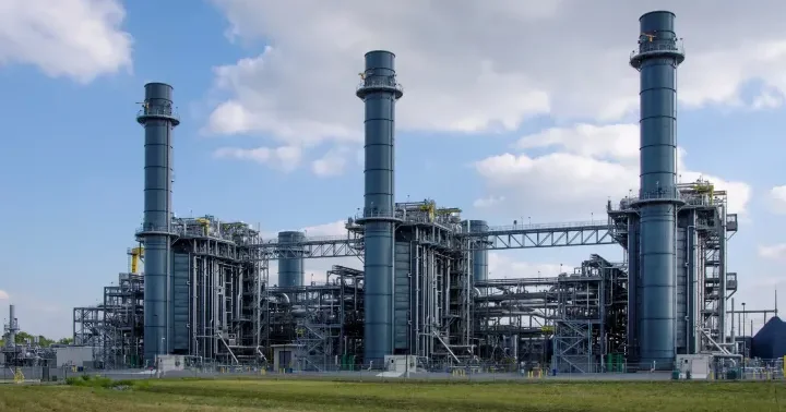 Azərbaycan şirkətlərinin iştirakı ilə Avropa ölkəsində 500 meqavatlıq elektrik enerjisi stansiyası tikiləcək