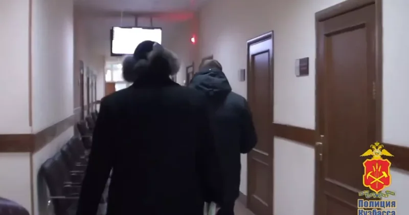 За угрозу безопасности РФ жителя Кемерова лишили гражданства России