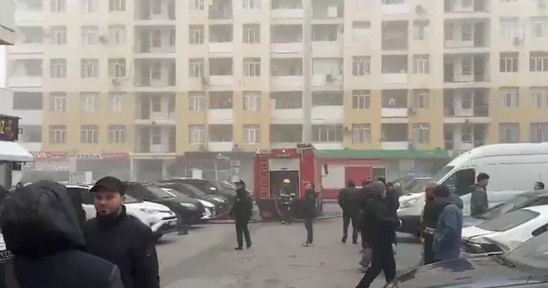 В Баку эвакуировали жильцов жилого дома из за пожара на кухне Minval Politika