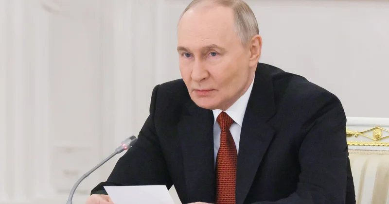 Отключения интернета в России перевели под личный контроль Путина