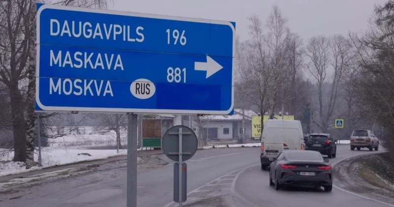 В Латвии уберут с дорожных знаков названия городов России и Беларуси