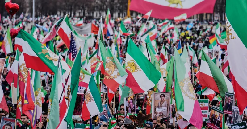 Иран в центре внимания: 200 тысяч протестующих на улицах Мюнхена