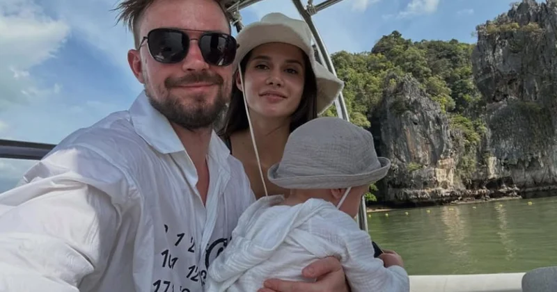 Aktyor həyat yoldaşının bikinidə FOTOSUNU yaydı