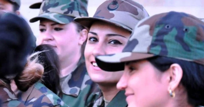 Qadın hərbçilərlə bağlanan ilkin bağlaşma müddəti 3 ildən 6 ayadək azaldılır