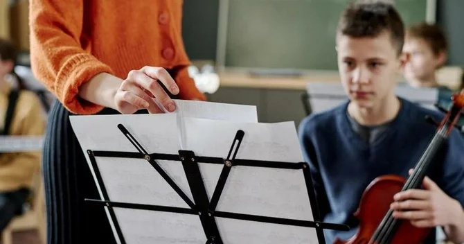 Musiqi, incəsənət, rəssamlıq məktəblərində işləyən müəllimlərin imtahan verməsi qaydası dəyişir
