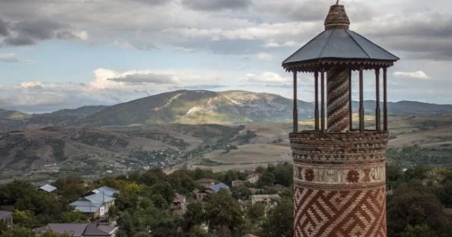 Donmuş ürəklərin sevgi günü