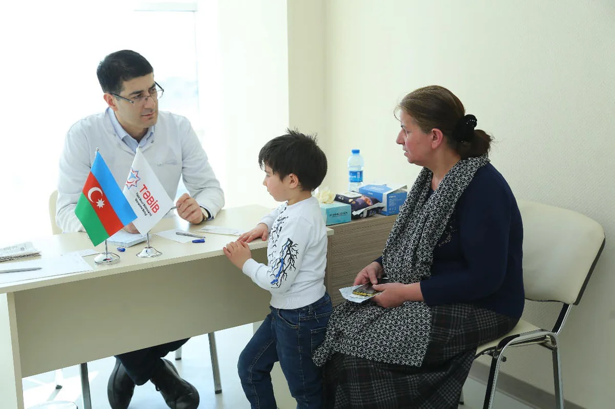 Bakıdan gələn həkimlər Qəbələdə 967 vətəndaşa tibbi xidmət göstərdi FOTO