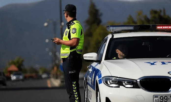 Yol polisi səhhətində ciddi problemlər olan sürücülərə müraciət etdi FOTOLAR