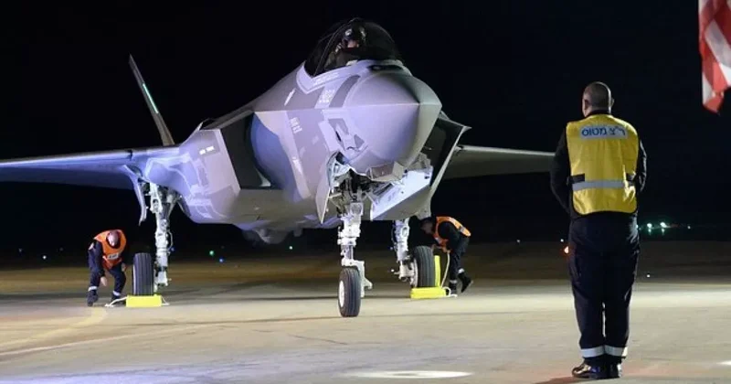 NI: Шлем пилотов израильских F 35I позволяет видеть сквозь самолет