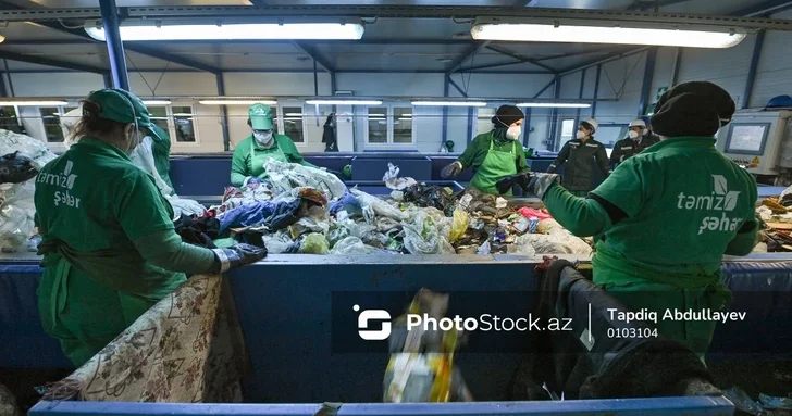 В двух районах Баку до сих пор не проводится сортировка отходов