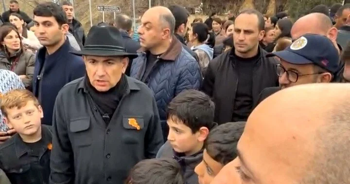Paşinyan: Ermənistanda 15 yeni bənd layihəsi üzərində iş aparılır