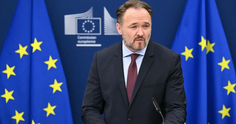 Еврокомиссар: ЕС не будет возвращаться к российским энергоносителям