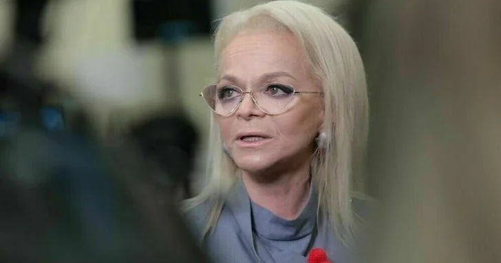 Лариса Долина подала иск на крупную сумму к мошенникам, заставившим ее продать квартиру