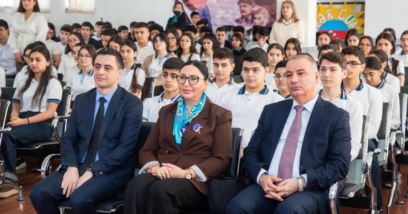 Məktəblilərə məişət zorakılığı ilə mübarizə yolları barədə məlumat verilib