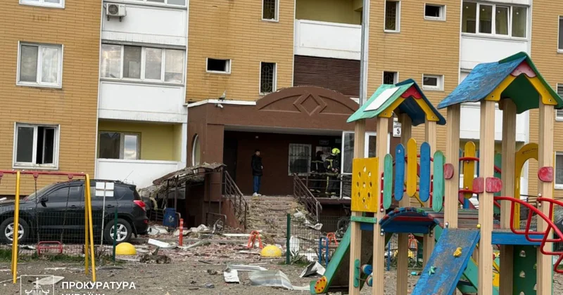 В небе Украины за сутки насчитали сотни дронов и ракет
