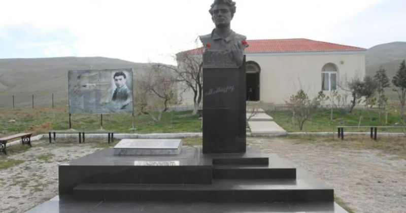 Xızıda sel Mikayıl Müşfiqin xatirə muzeyinin ərazisinə ziyan vurub FOTO